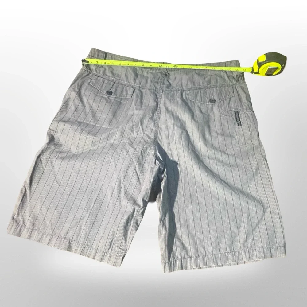 Vans Mens Stripe‎ Shorts Size 38 Gray White Casual Beach Skate Surf comfy summer